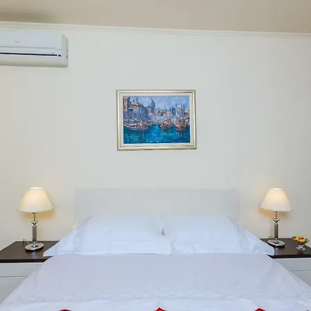 Deluxe Sunset Room, View Of The Old Town 3*