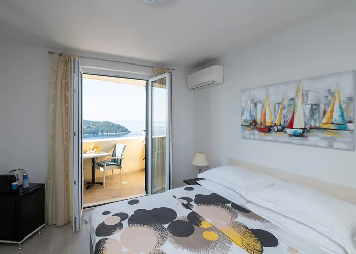 Deluxe Sunset Room, View Of The Old Town 3* 두브로브니크