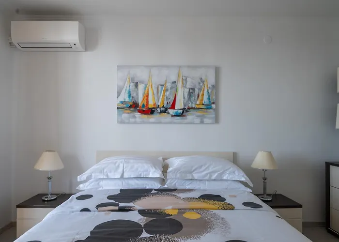 Deluxe Sunset Room, View Of The Old Town 게스트하우스